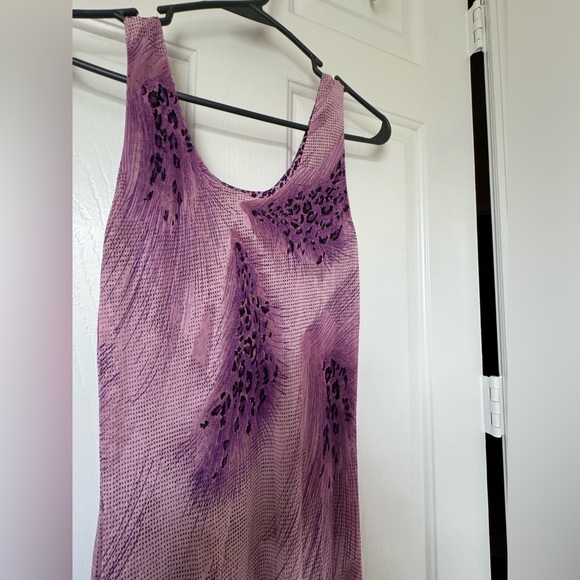2 looks in one full length dress. Pinks and purple animal and feather prints - Picture 4 of 9